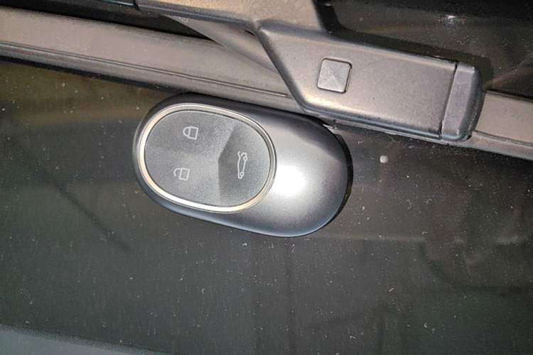 Used Nio ET5T 2025 75 kWh Touring Vehicle Key