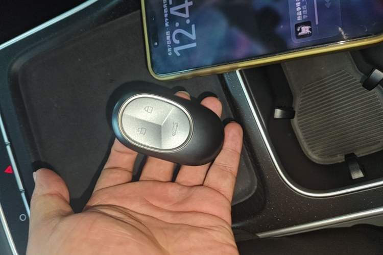 Used Nio ET5T 2025 75 kWh Touring Vehicle Key