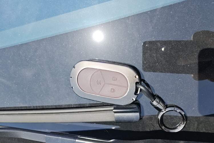 Used Nio ET5T 2025 75 kWh Touring Vehicle Key