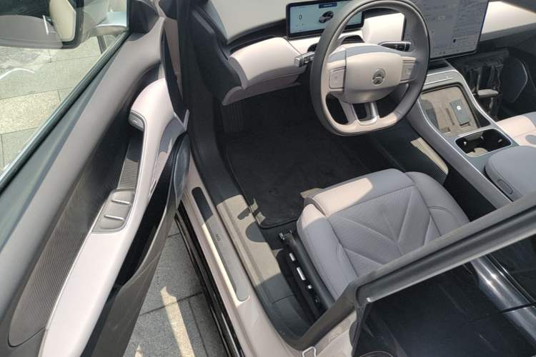 Used Nio ET5T 2025 75 kWh Touring Driver Seat