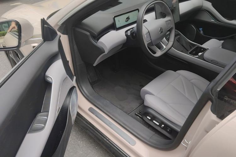 Used Nio ET5T 2025 75 kWh Touring Driver Seat