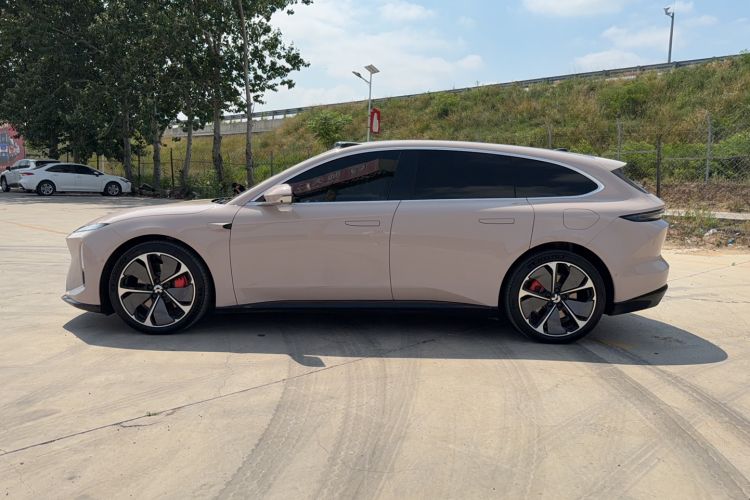 Used Nio ET5T 2025 75 kWh Touring Exterior 2