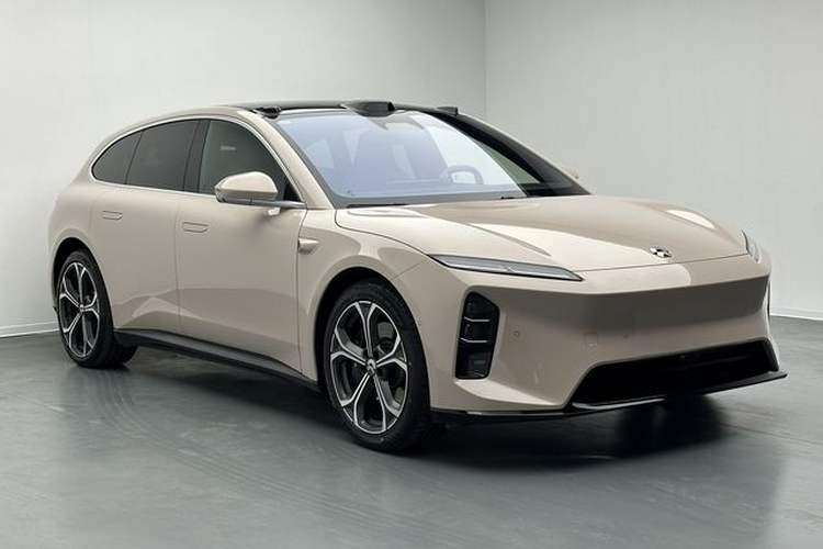 Used Nio ET5T 2025 75 kWh Touring Exterior 2