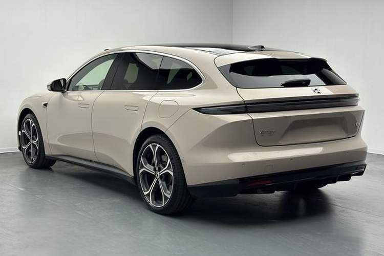 Used Nio ET5T 2025 75 kWh Touring Exterior 3