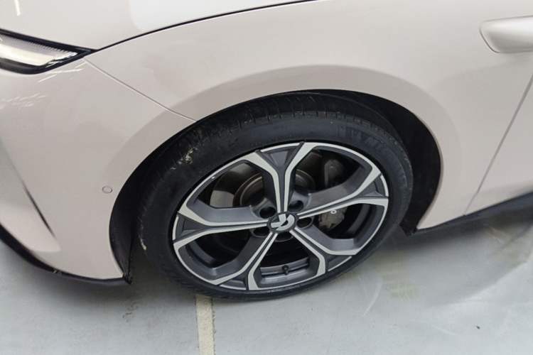 Used Nio ET5T 2025 75 kWh Touring Exterior 4
