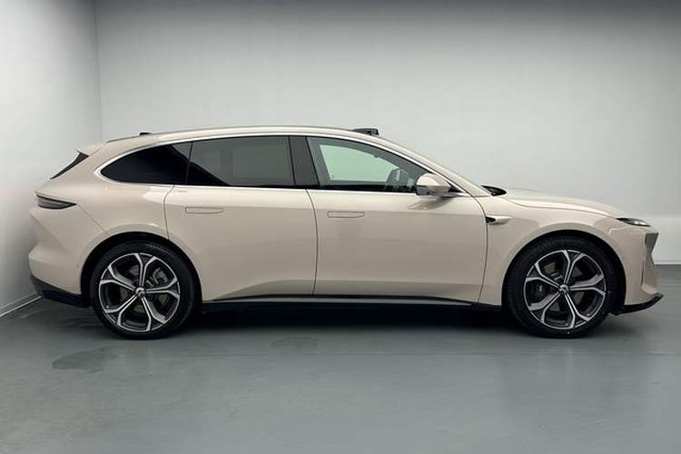 Used Nio ET5T 2025 75 kWh Touring Exterior 6