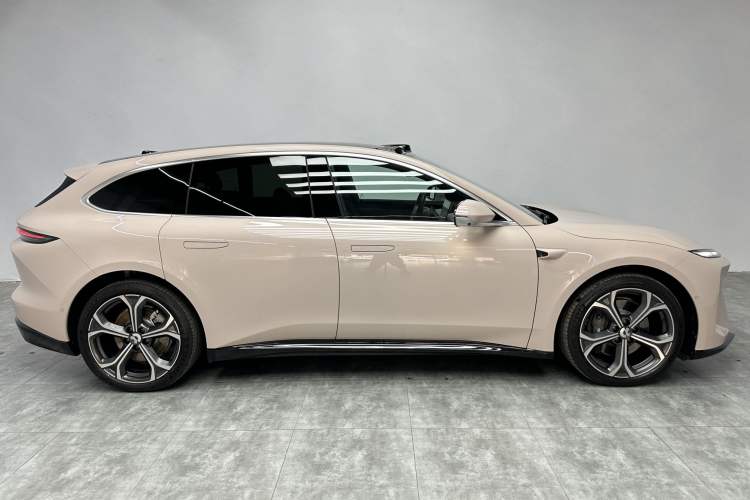 Used Nio ET5T 2025 75 kWh Touring Exterior 6