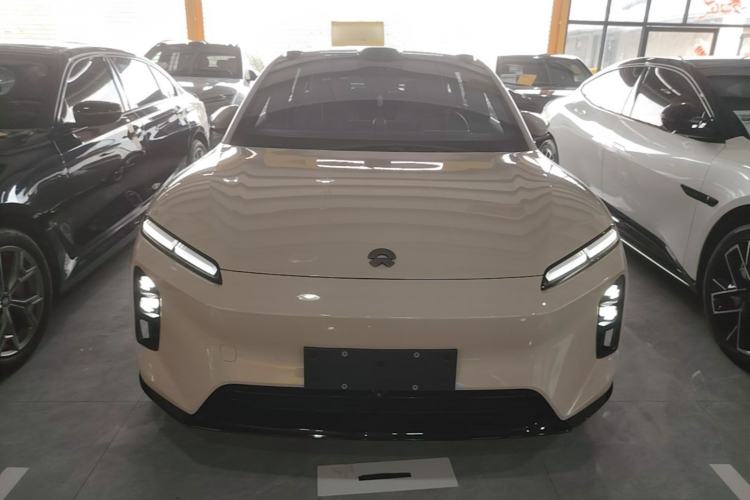 Used Nio ET5T 2025 75 kWh Touring Front