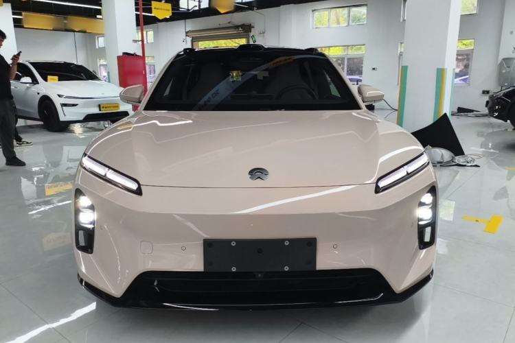 Used Nio ET5T 2025 75 kWh Touring Front