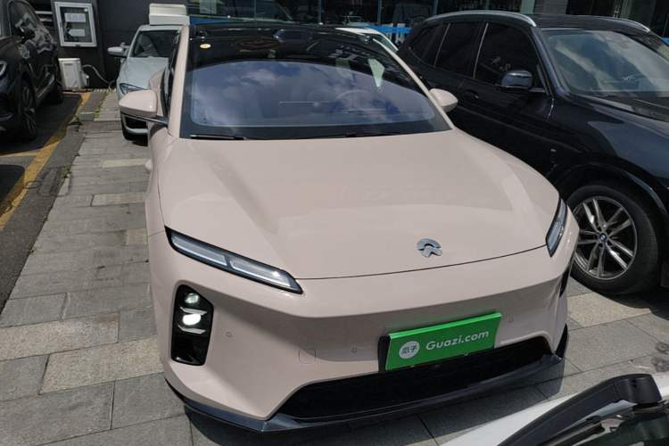 Used Nio ET5T 2025 75 kWh Touring Front