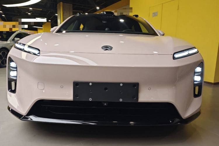 Used Nio ET5T 2025 75 kWh Touring Front