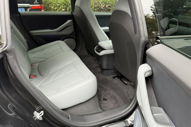 Used Nio ET5T 2025 75 kWh Touring Interior 2