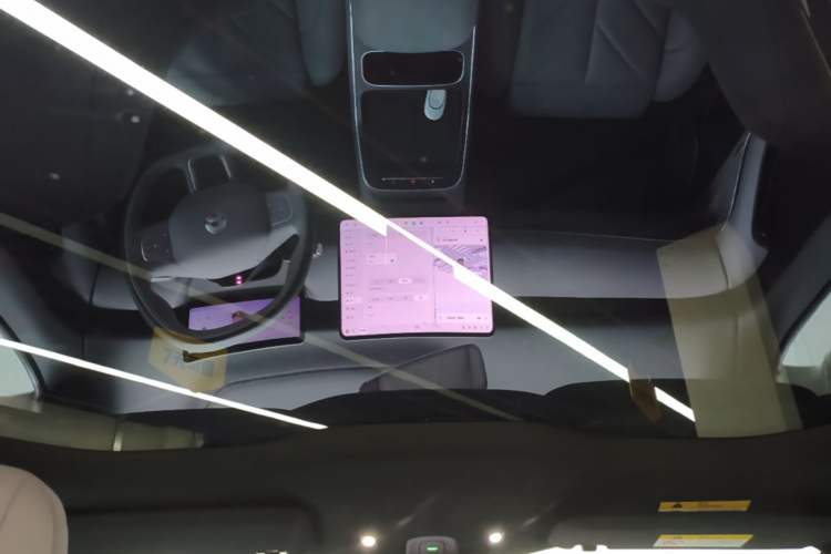 Used Nio ET5T 2025 75 kWh Touring Headliner