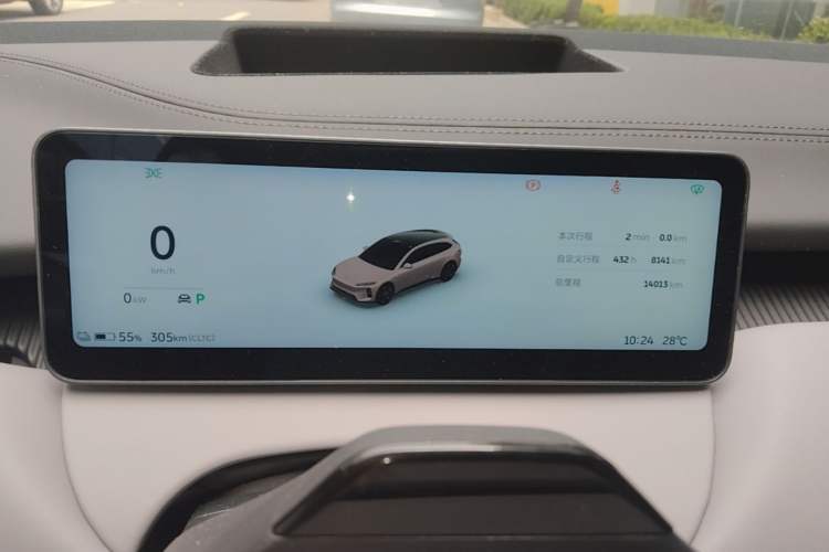 Used Nio ET5T 2025 75 kWh Touring Instrument Cluster