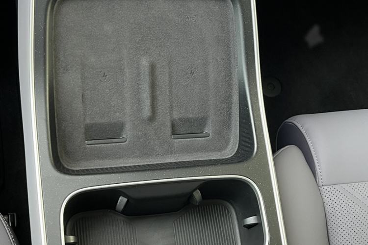 Used Nio ET5T 2025 75 kWh Touring Interior 1