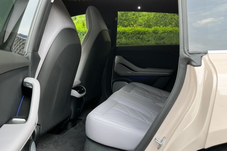Used Nio ET5T 2025 75 kWh Touring Interior 6