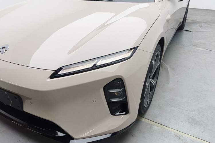 Used Nio ET5T 2025 75 kWh Touring Left Front Headlight