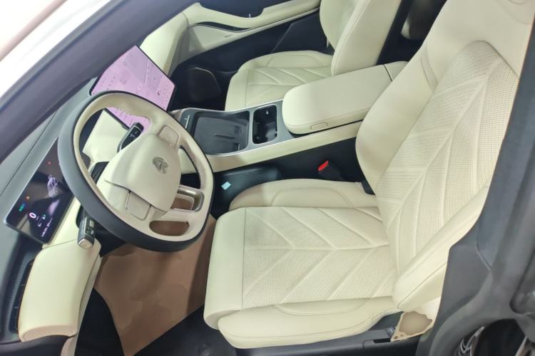 Used Nio ET5T 2025 75 kWh Touring Left Front Seat