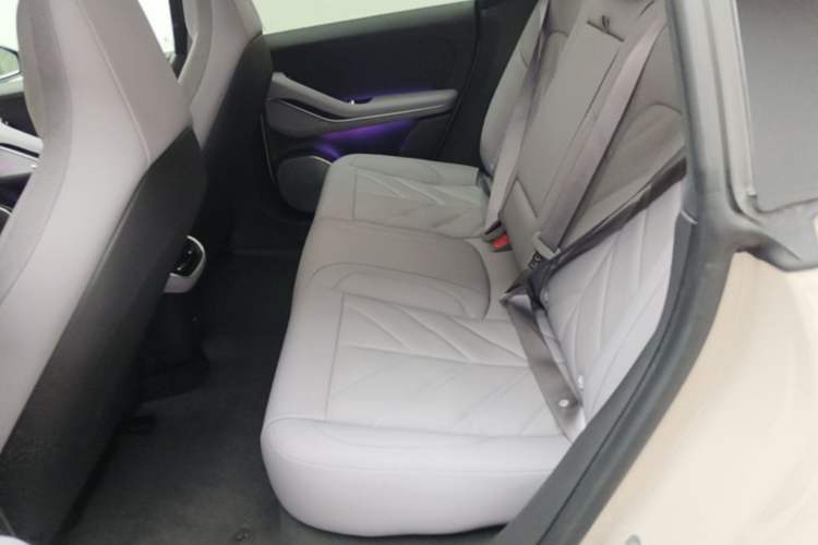 Used Nio ET5T 2025 75 kWh Touring Left Rear Seat