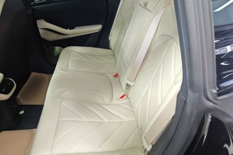 Used Nio ET5T 2025 75 kWh Touring Left Rear Seat
