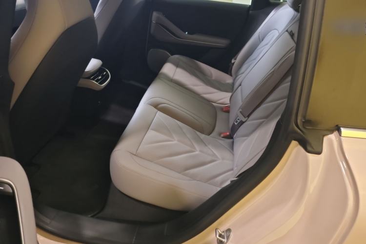 Used Nio ET5T 2025 75 kWh Touring Left Rear Seat