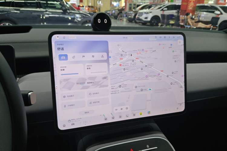 Used Nio ET5T 2025 75 kWh Touring Audio And AC Panel