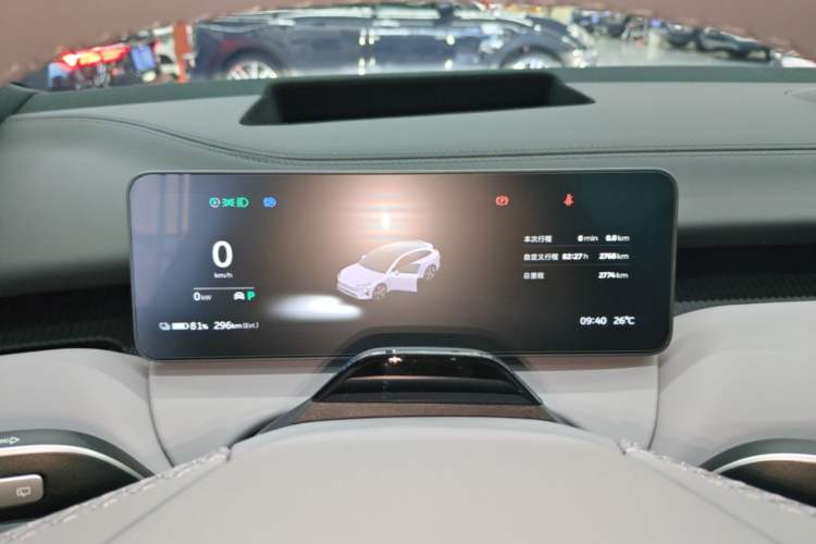 Used Nio ET5T 2025 75 kWh Touring Instrument Cluster