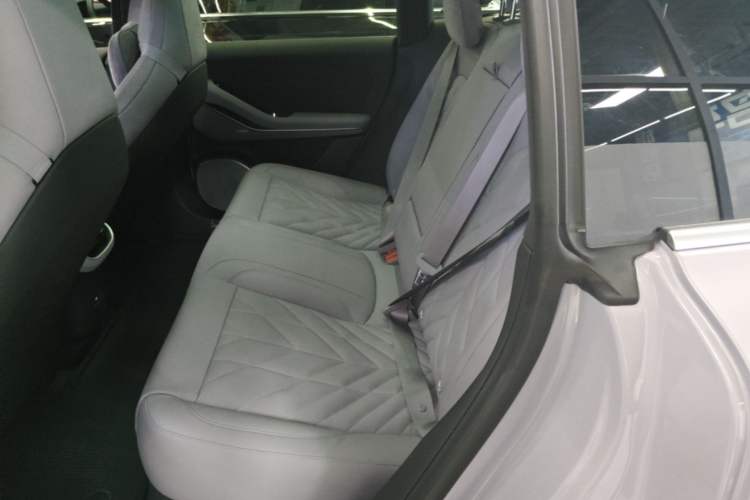 Used Nio ET5T 2025 75 kWh Touring Left Rear Seat