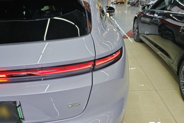 Used Nio ET5T 2025 75 kWh Touring Right Rear Taillight
