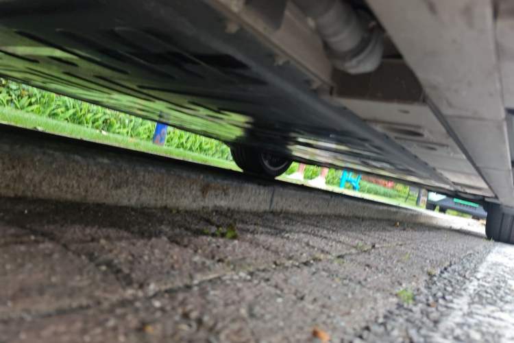 Used Nio ET5T 2025 75 kWh Touring Chassis Front Left