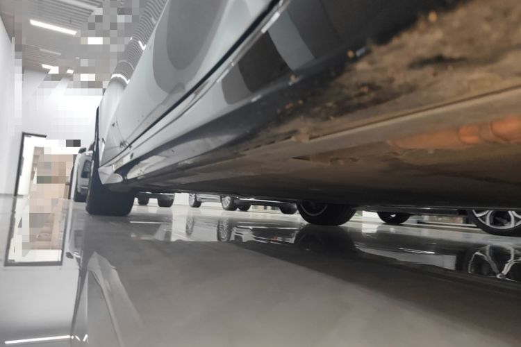 Used Nio ET5T 2025 75 kWh Touring Chassis Front Right