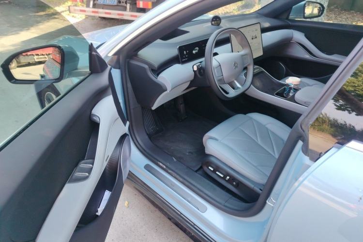 Used Nio ET5T 2025 75 kWh Touring Driver Seat