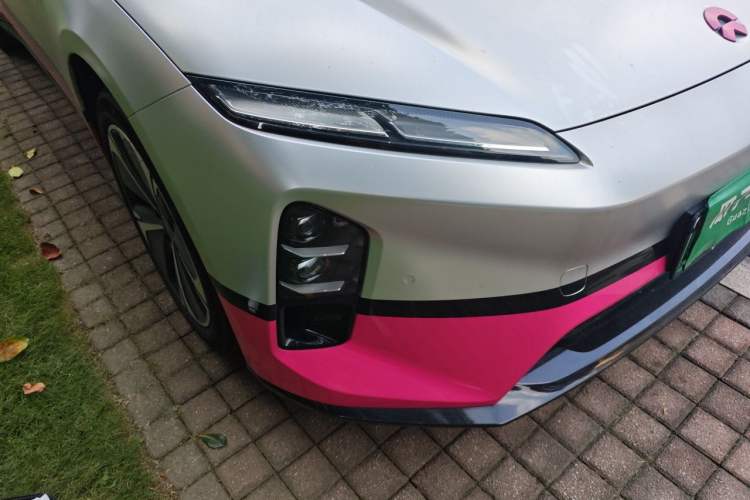 Used Nio ET5T 2025 75 kWh Touring Right Front Headlight
