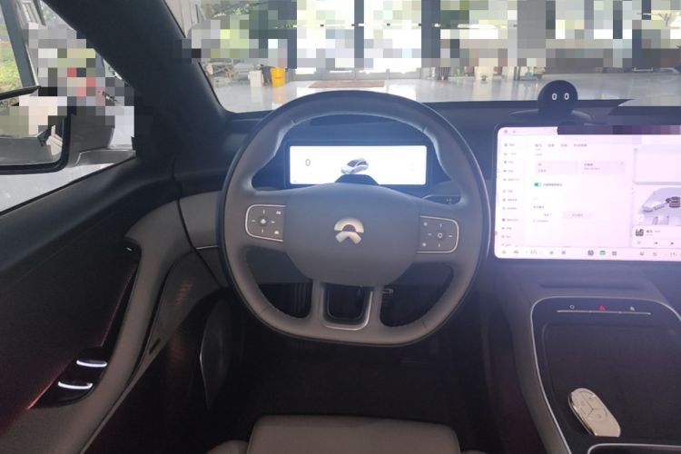 Used Nio ET5T 2025 75 kWh Touring Steering Wheel