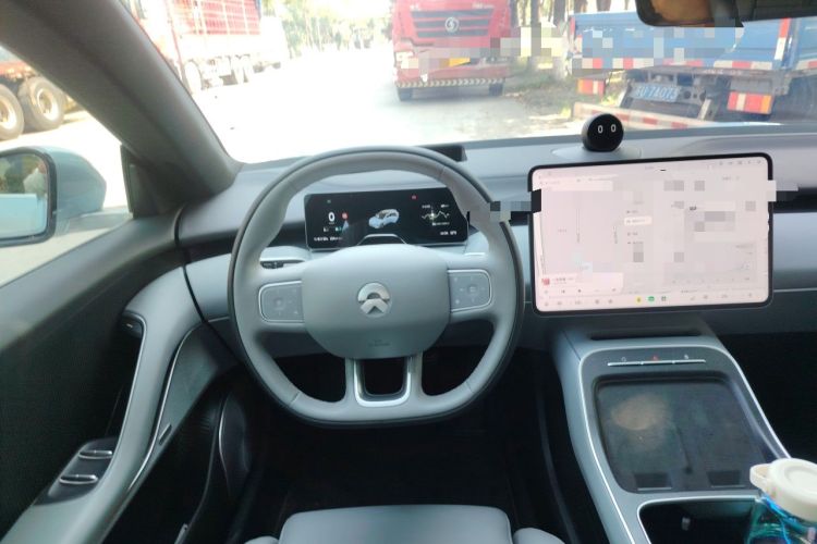 Used Nio ET5T 2025 75 kWh Touring Steering Wheel
