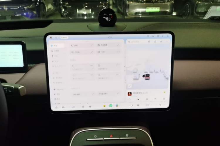 Used Nio ET5T 2025 75 kWh Touring Audio And AC Panel