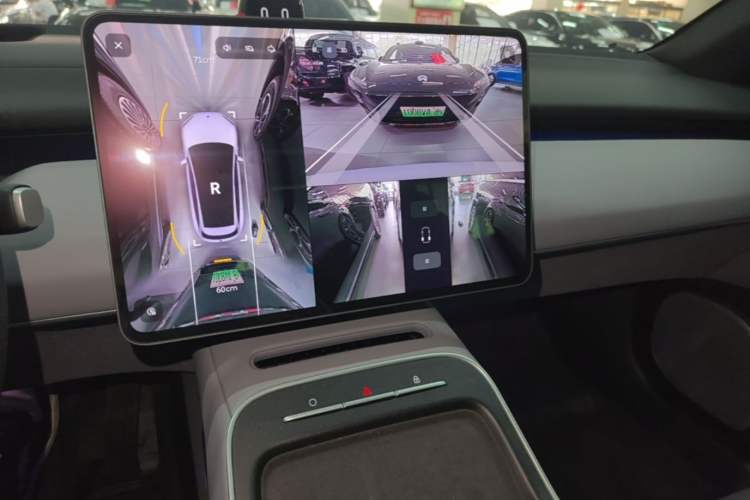 Used Nio ET5T 2025 75 kWh Touring Audio And AC Panel