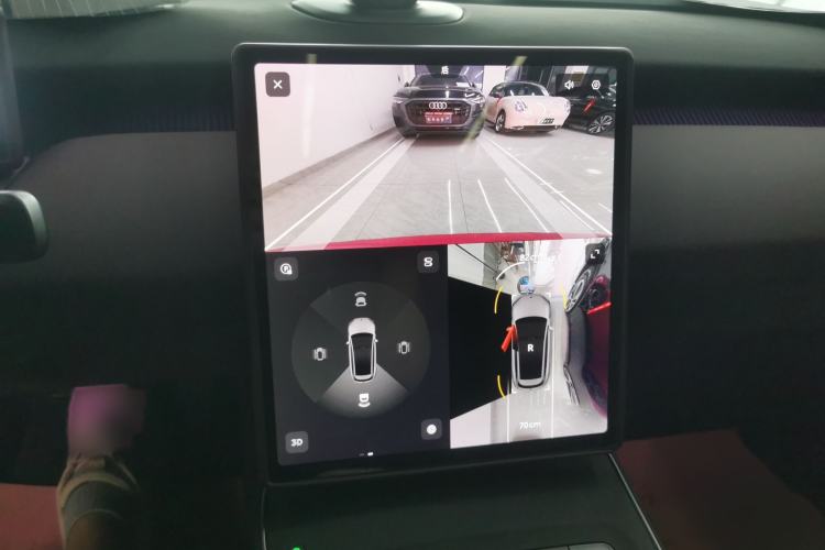 Used Nio ET5T 2025 75 kWh Touring Audio And AC Panel
