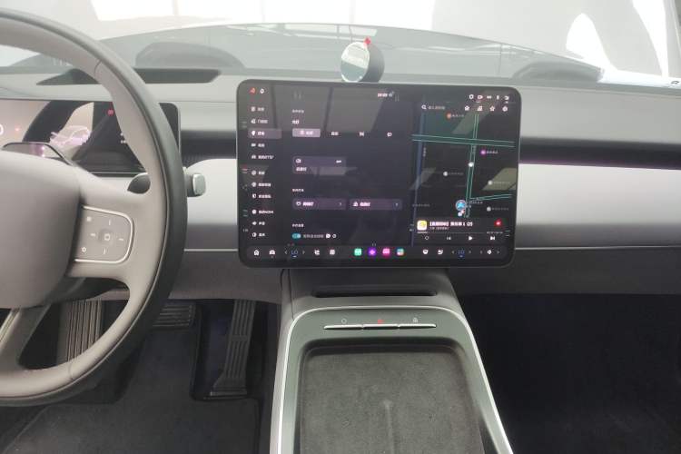 Used Nio ET5T 2025 75 kWh Touring Audio And AC Panel