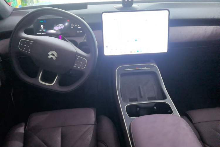 Used Nio ET5T 2025 Model Remote Sky Limited Edition 100kWh Touring Center Console