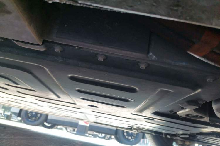 Used Nio ET5T 2025 75 kWh Touring Chassis Front Right