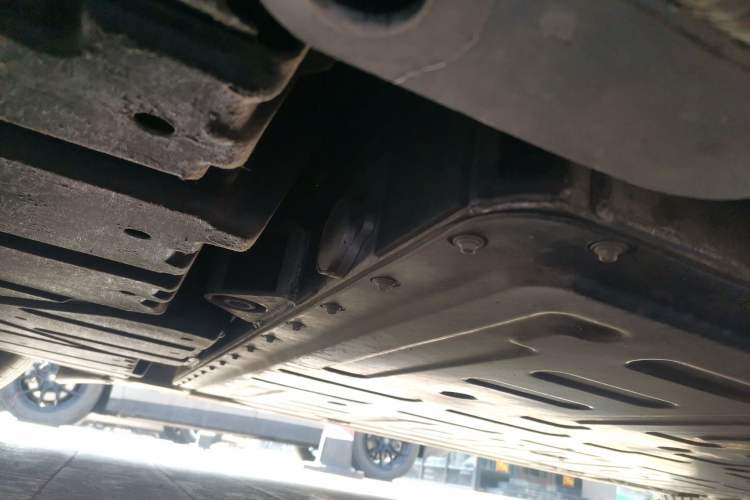 Used Nio ET5T 2025 75 kWh Touring Chassis Rear Right