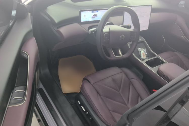 Used Nio ET5T 2025 75 kWh Touring Driver Seat