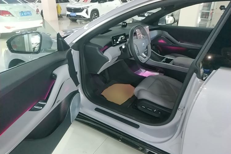 Used Nio ET5T 2025 75 kWh Touring Driver Seat