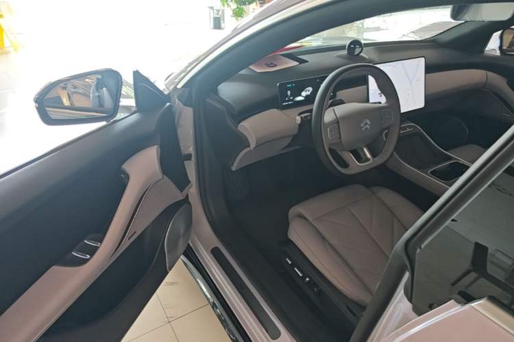 Used Nio ET5T 2025 75 kWh Touring Driver Seat