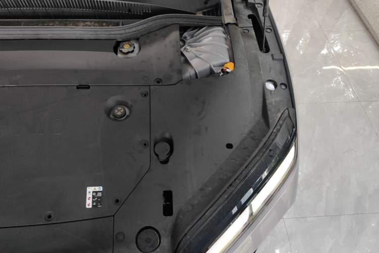 Used Nio ET5T 2025 75 kWh Touring Engine Bay Left