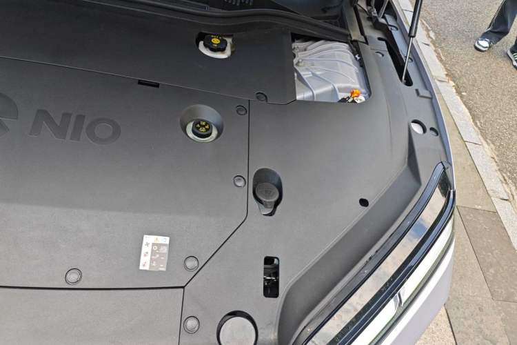 Used Nio ET5T 2025 75 kWh Touring Engine Bay Left