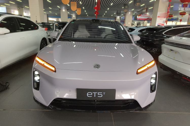 Used Nio ET5T 2025 100kWh Touring Exterior 1