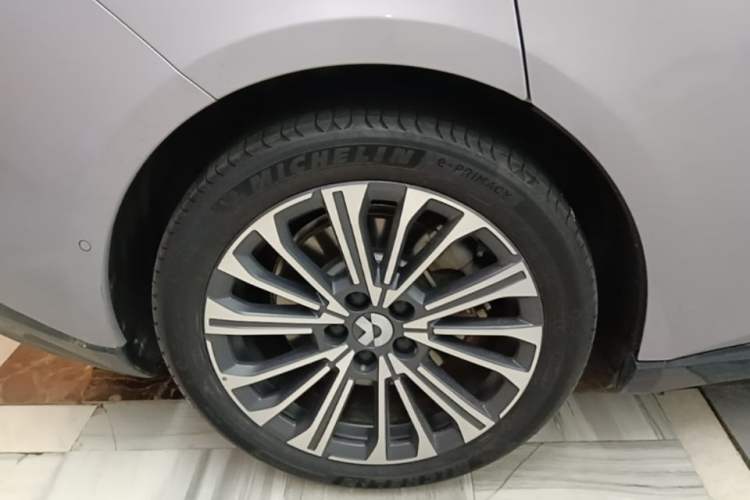 Used Nio ET5T 2025 75 kWh Touring Exterior 2