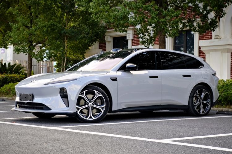 Used Nio ET5T 2025 75 kWh Touring Exterior 3